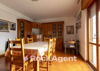 Salone - Quadrilocale viale Cassiodoro, 279, Catanzaro - foto 3