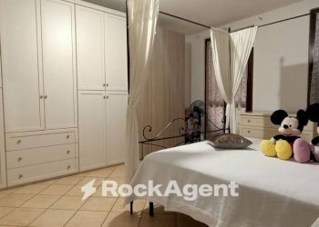 Camera da letto - Three-room apartment corso Italia, 38, Mede - photo 18