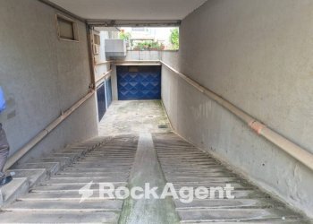 Scala - Garage - Autosilos - Parcheggio via la Sorsa S., 10, Bitritto - foto 1