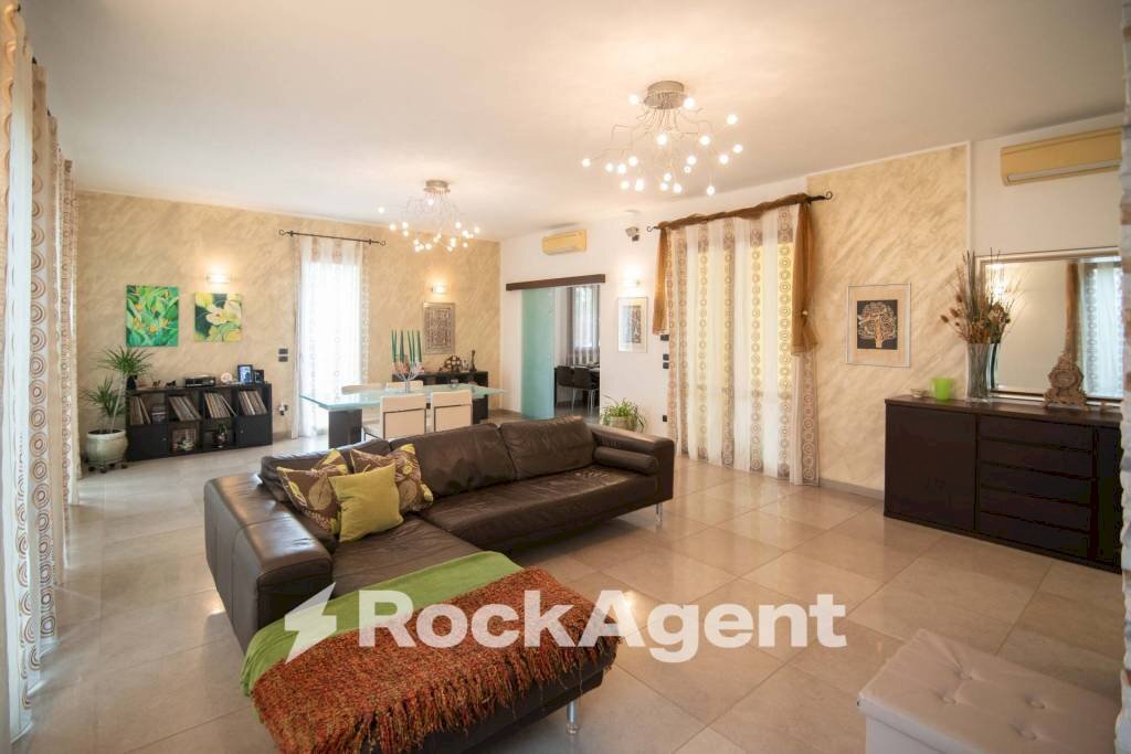 Salone - Villa via Giuseppe Sirtori, 2, Bellaria-Igea Marina - foto 3