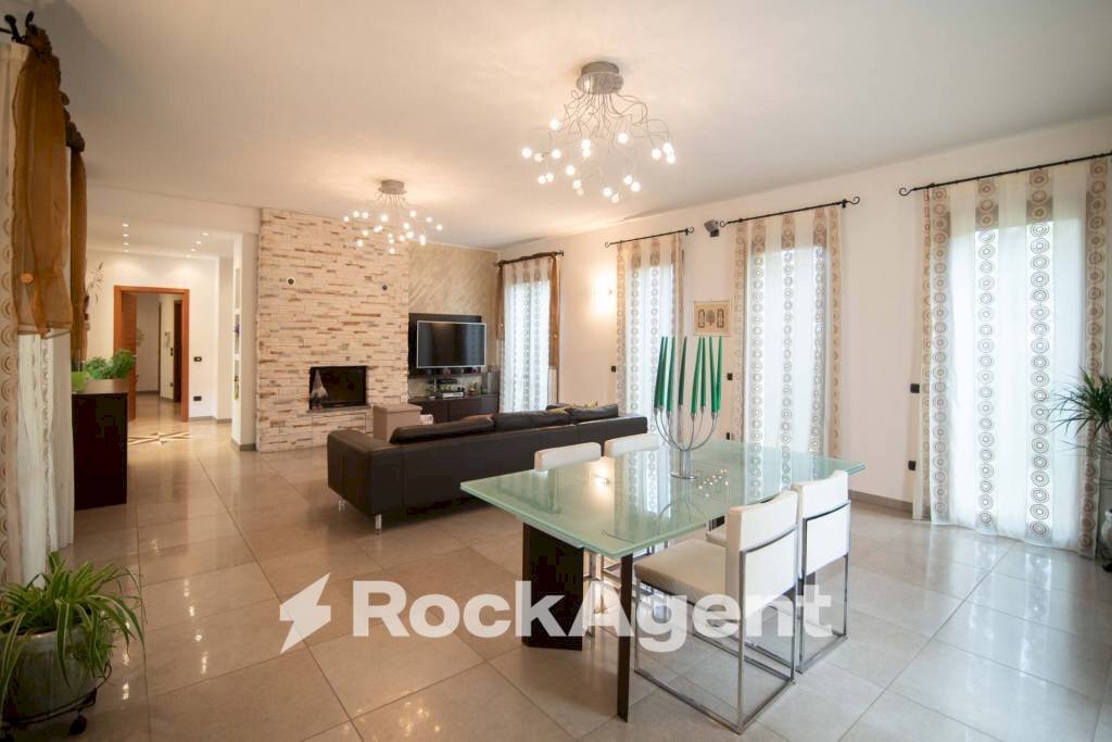 Salone - Villa via Giuseppe Sirtori, 2, Bellaria-Igea Marina - foto 2