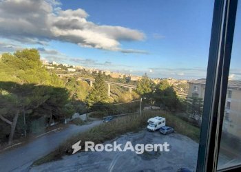 Vista - Three-room apartment via Sirleto, 67, Catanzaro - photo 7