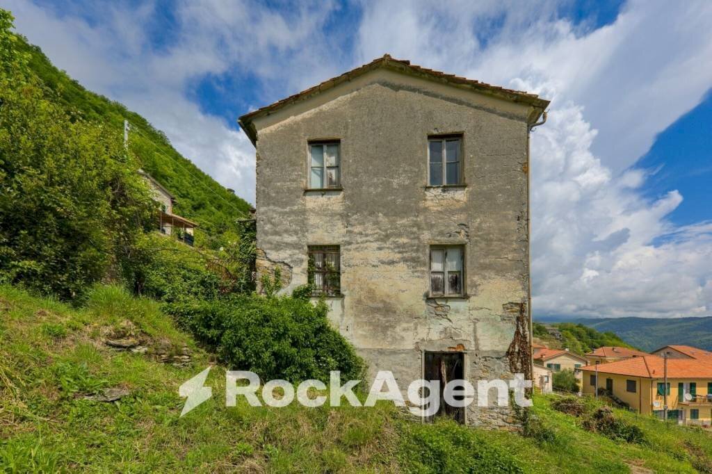 Facciata - Rustico via Oneto, San Colombano Certenoli - foto 2