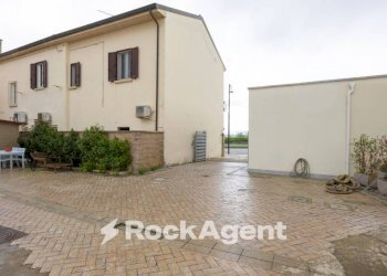 Cortile interno - Hotel via Aurelia Nord, 6, Bibbona - foto 35