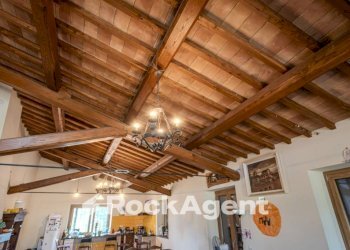 Salone - Villa strada Della Poggetta, Castiglione in Teverina - photo 11