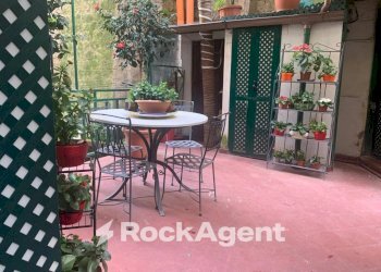 Terrazzo - Two-room apartment via del Parco Margherita, Napoli (neighborhood Chiaia) - photo 11
