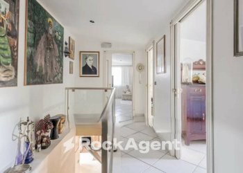 Corridoio - Four-room apartment strada Comunale Marrone, Capurso - photo 15