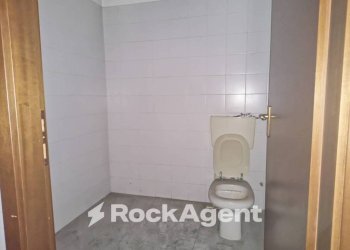 Bagno - Ufficio corso Orbassano, 336, Torino (zona Santa Rita) - foto 17