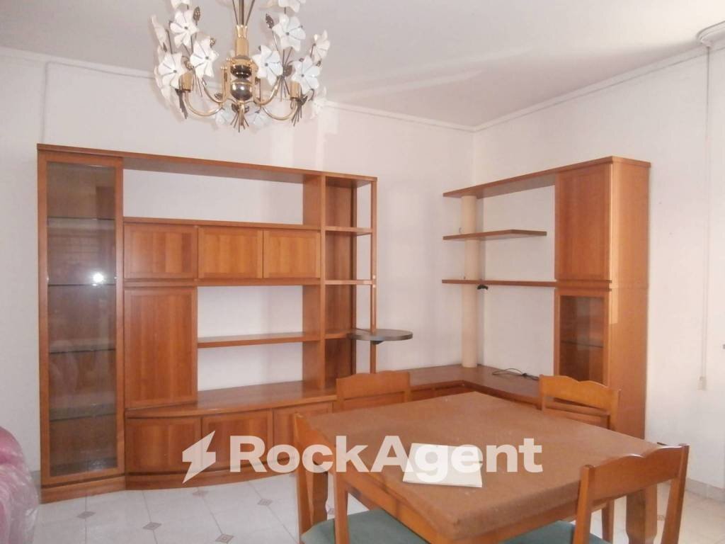 Salone - Appartamento via Dottor Magnani, Breme - foto 3