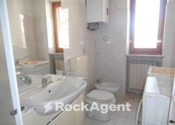 Bagno - Two-room apartment via Dottor Magnani, Breme - photo 10