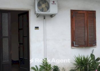 Facciata - Two-room apartment via Dottor Magnani, Breme - photo 14