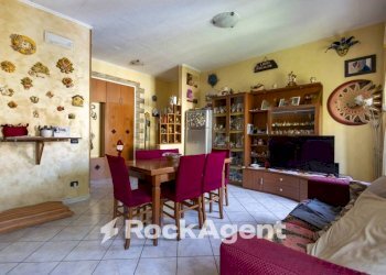 Salone - Three-room apartment via Antonio Masciari, 7, Catanzaro - photo 5