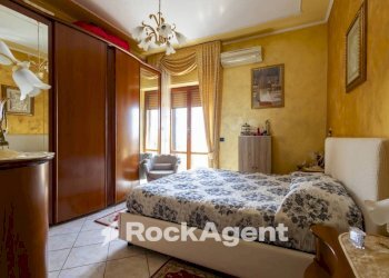 Camera da letto - Three-room apartment via Antonio Masciari, 7, Catanzaro - photo 11