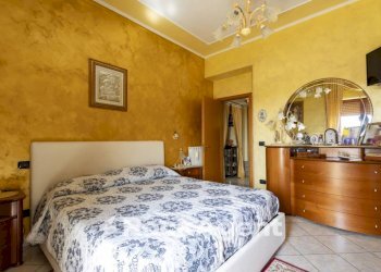 Camera da letto - Three-room apartment via Antonio Masciari, 7, Catanzaro - photo 12