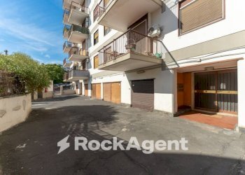 Cortile interno - Trilocale via del Canalicchio, 3, Tremestieri Etneo - foto 4