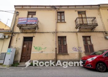 Facciata - Stable - Palace via Francesco Paglia, 44, Catanzaro - photo 36