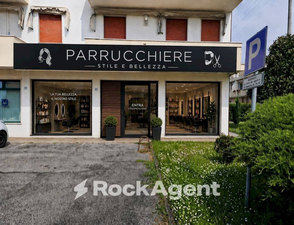 Facciata - Negozio via Roma, 121, Pianiga - foto 2