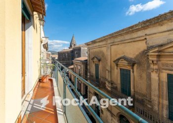 Balcone - Appartamento corso Vittorio Emanuele, 151, Trecastagni - foto 28