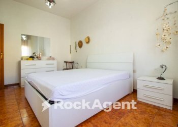Camera da letto - Independent house via Cesare Battisti 20, Ploaghe - photo 18