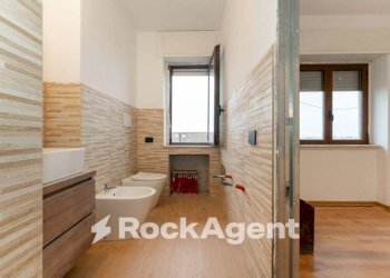 Bagno - Three-room apartment via Don Luigi Sturzo, 142, Catania - photo 3