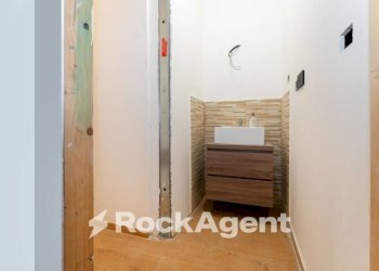 Disimpegno - Trilocale via Don Luigi Sturzo, 142, Catania - foto 22