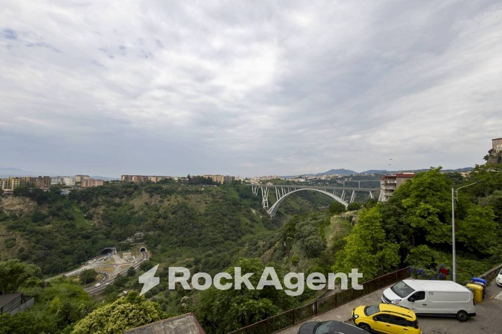 Vista - Appartamento via Carlo V, Catanzaro - foto 2