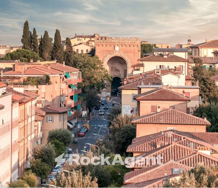 Vista - Quadrilocale viale Camillo Benso di Cavour, 238, Siena - foto 2