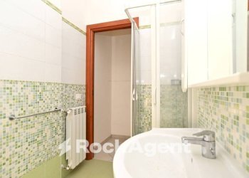Bagno - Bilocale via del Crocifisso, 115, Latina - foto 21