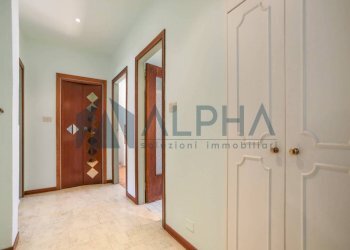 Corridoio - Three-room apartment via Quattordici, Cesena - photo 8