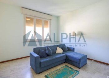Salone - Three-room apartment via Quattordici, Cesena - photo 4