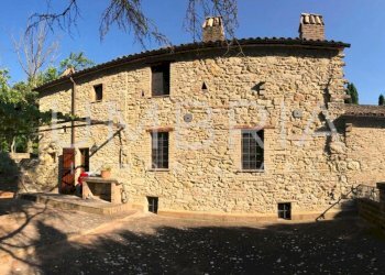 facade-west01.jpg - Casale Via degli Ulivi 16, Baschi - photo 28