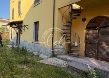 IMG_6689 2.JPG - Portion of a house Seravezza - photo 1