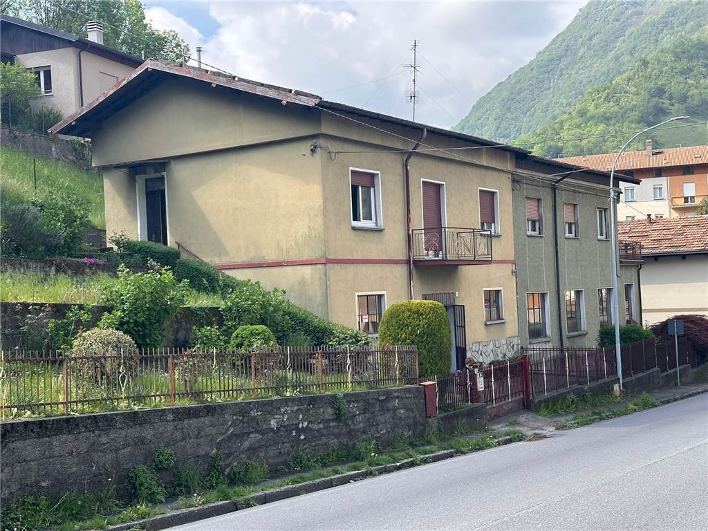 Portion of a house VIA XX APRILE 14, Asso - photo 3
