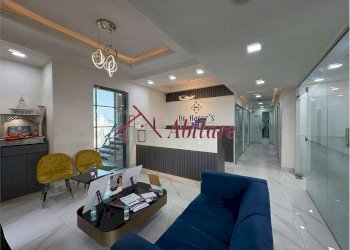 Shop Via diaz, 16, Alba - photo 1
