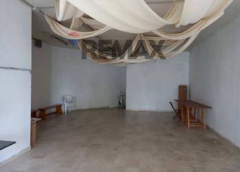 Shop Via Giardini, 476B 
 Via Giardini, Modena - photo 4