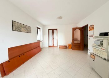One-room apartment Via Umberto I, Lanzo Torinese - photo 5