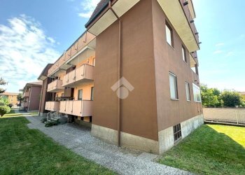 Three-room apartment Via Novara, Trecate - photo 1
