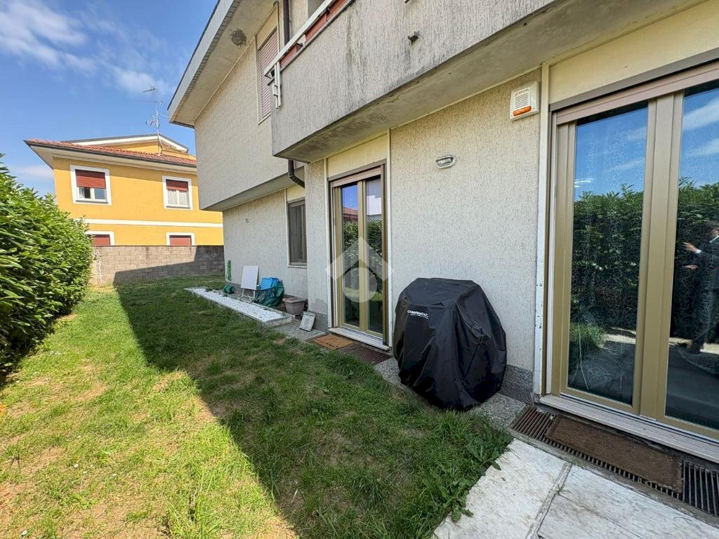 Three-room apartment Via Giovanni Boccaccio, Trecate - photo 2