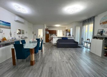Three-room apartment Via Giovanni Boccaccio, Trecate - photo 1