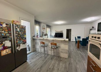 Three-room apartment Via Giovanni Boccaccio, Trecate - photo 7