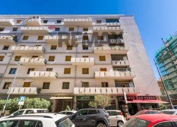 Edificio all\'aperto - Locale Commerciale Via Ludovico Ariosto
14, Palermo - foto 8