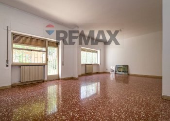 Stanza vuota - Appartamento viale Lazio
 
1, Palermo - foto 2