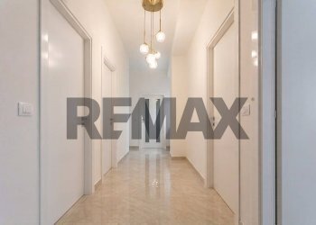 Hall / corridoio - Apartment viale Lazio
 
1, Palermo - photo 7