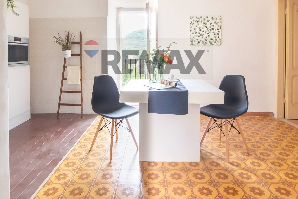 Sala da pranzo - Casa indipendente Via Stretta
 
26, Barrea - foto 1