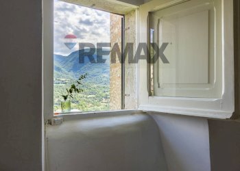Vista delle montagne - Casa indipendente Via Stretta
 
26, Barrea - foto 17