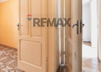 Hall / corridoio - Casa indipendente Via Stretta
 
26, Barrea - foto 31