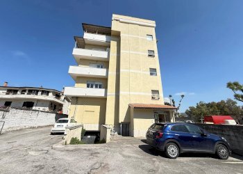 Foto 37 - Appartamento Via Vincenzo Gallicola
 
20, Caserta - foto 37
