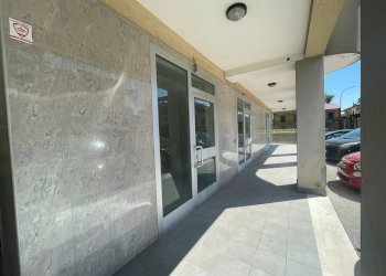 Foto 6 - Negozio via Giovanni Amendola
 
8, Capodrise - foto 6