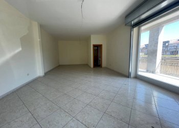 Foto 10 - Negozio via Giovanni Amendola
 
8, Capodrise - foto 10