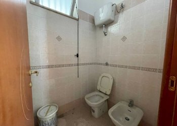 Foto 13 - Negozio via Giovanni Amendola
 
8, Capodrise - foto 13